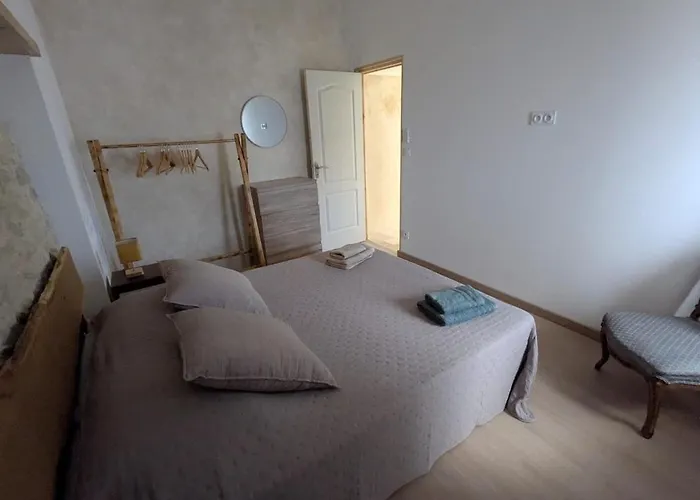 Appartement Entre Cuves Et Sources - Au Coeur De *