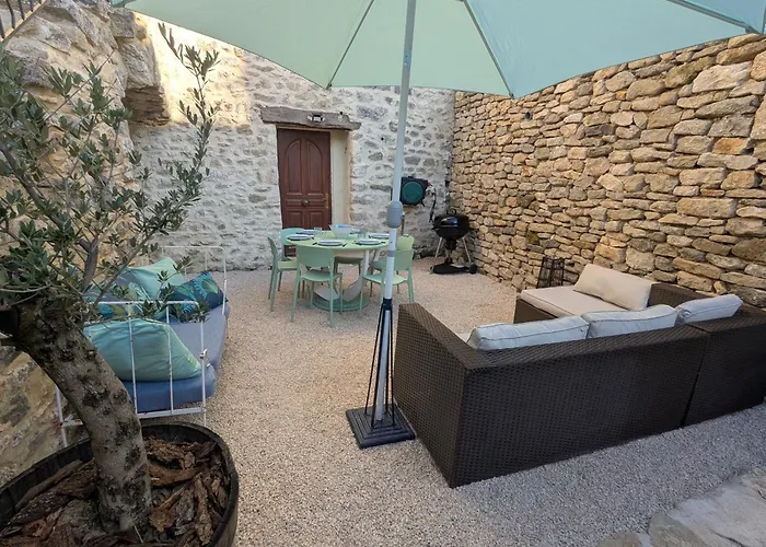 Appartement Entre Cuves Et Sources - Au Coeur De *